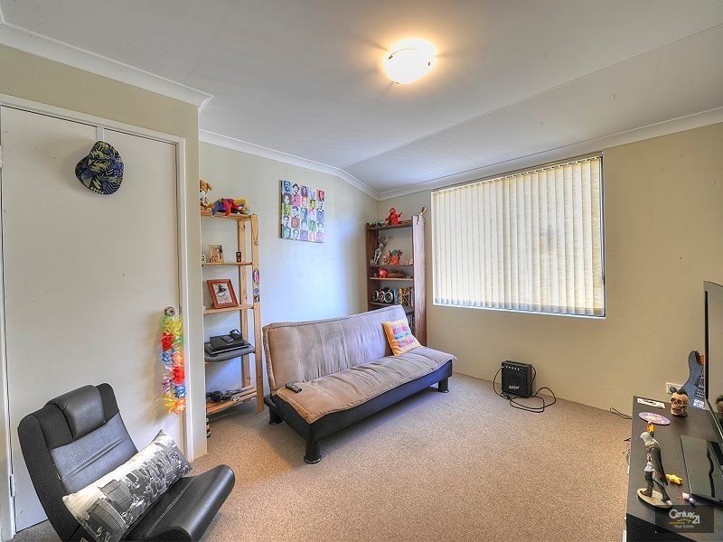 12 Bethel Corner, Halls Head WA 6210