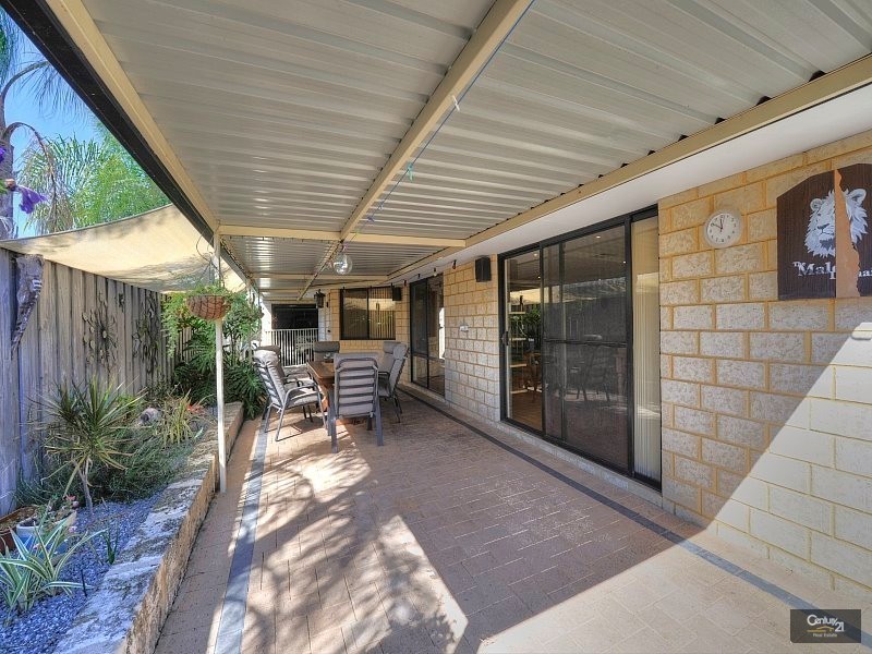 12 Bethel Corner, Halls Head WA 6210