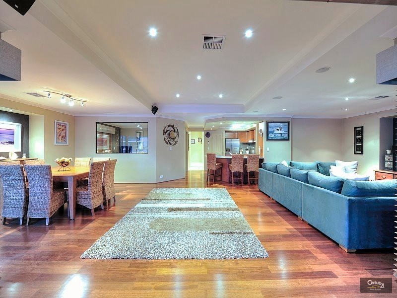 39 Leisure Way, Port Mandurah, Halls Head WA 6210