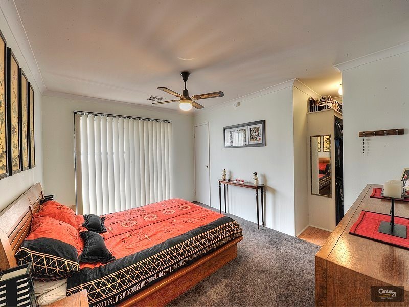 36 Sunningdale Chase, Meadow Springs WA 6210