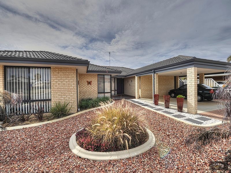 36 Sunningdale Chase, Meadow Springs WA 6210