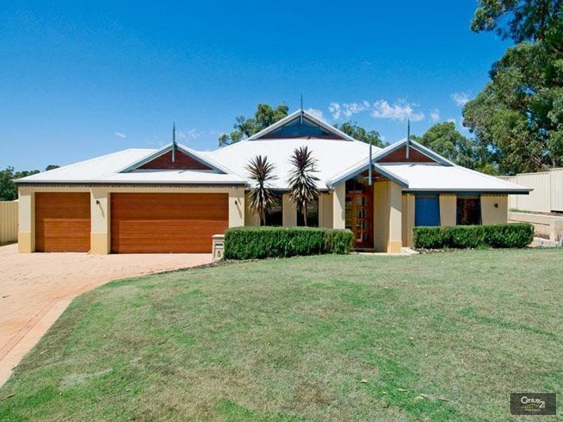 5 Wirra Lane, Lakelands WA 6180