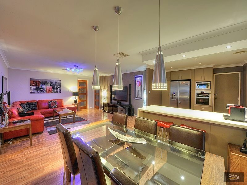 22 Garcia Loop, Lakelands WA 6180