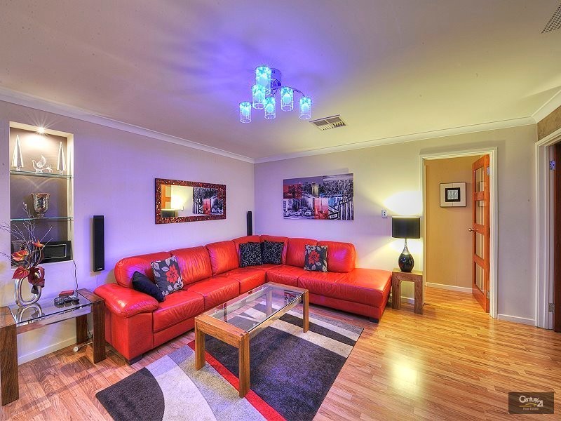 22 Garcia Loop, Lakelands WA 6180