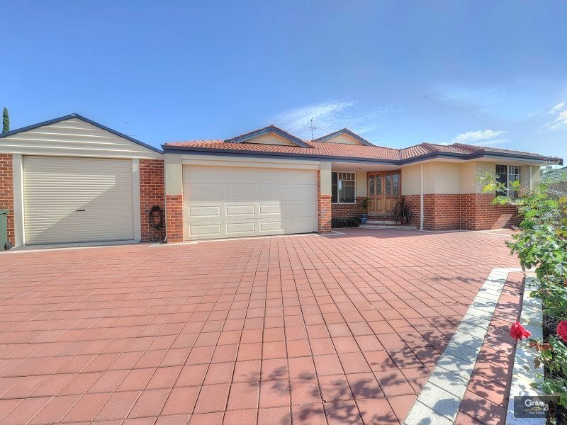 11 Peron Place, San Remo WA 6210