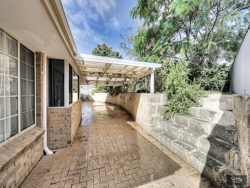 2/9 Berrigan Row, Halls Head WA 6210