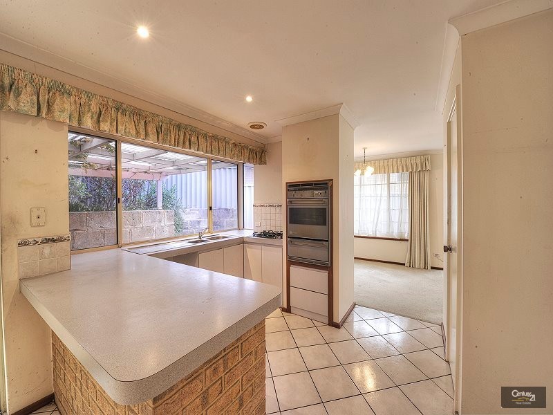 2/9 Berrigan Row, Halls Head WA 6210