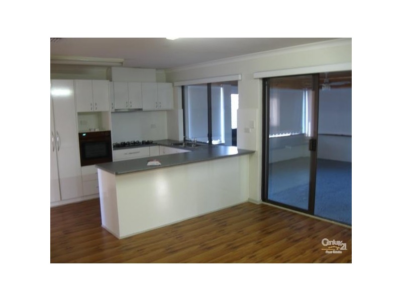 2 McMahon Court HALLS HEAD, Mandurah WA 6210