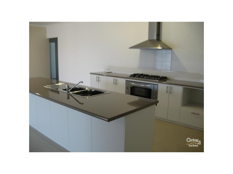 28 Bronzewing Court ERSKINE, Mandurah WA 6210