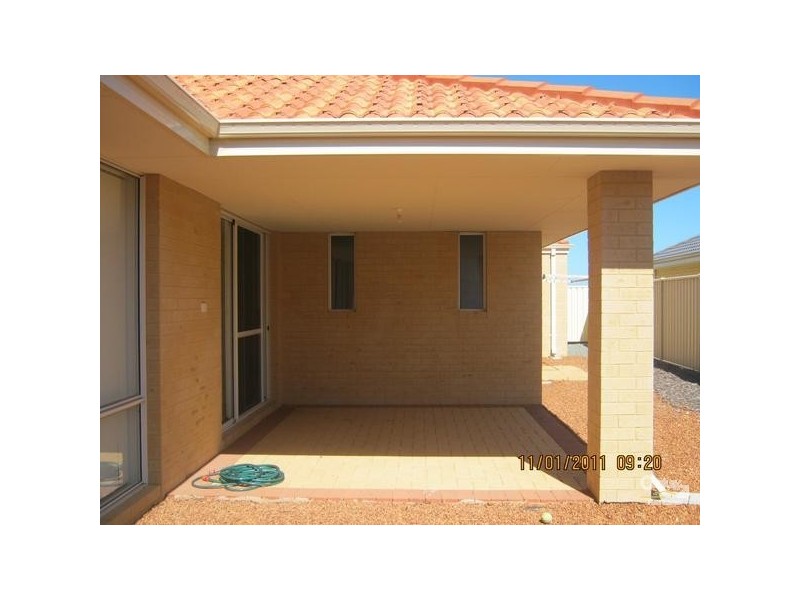 16 Albina Chase LAKELANDS, Mandurah WA 6210