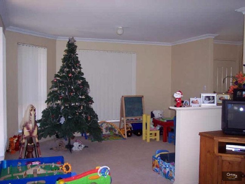 23 Canterbury Terrace, Meadow Springs WA 6210