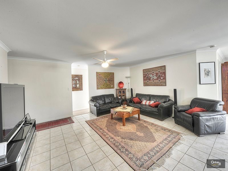 72  Floribunda Avenue, Halls Head WA 6210