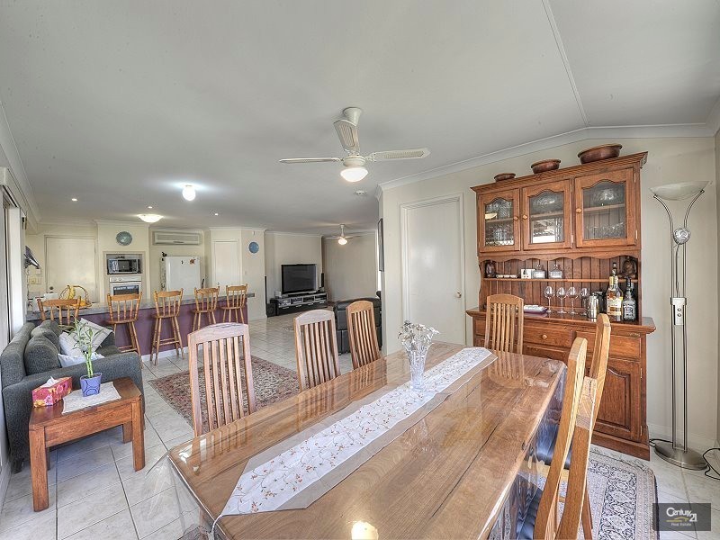 72  Floribunda Avenue, Halls Head WA 6210