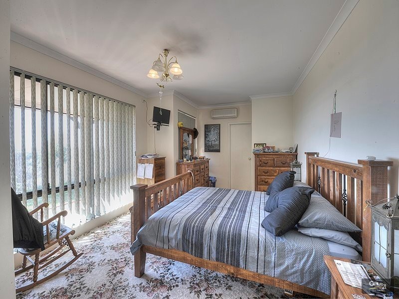 540  Southern Estuary Road, Lake Clifton WA 6215