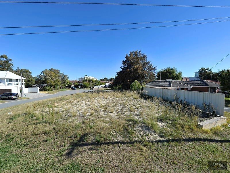 5a Clyde Street, Mandurah WA 6210