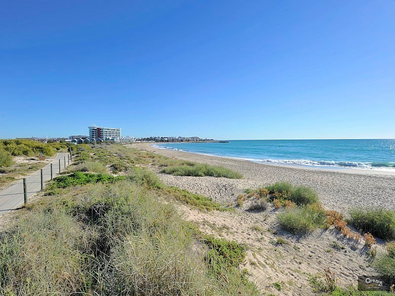 5a Clyde Street, Mandurah WA 6210