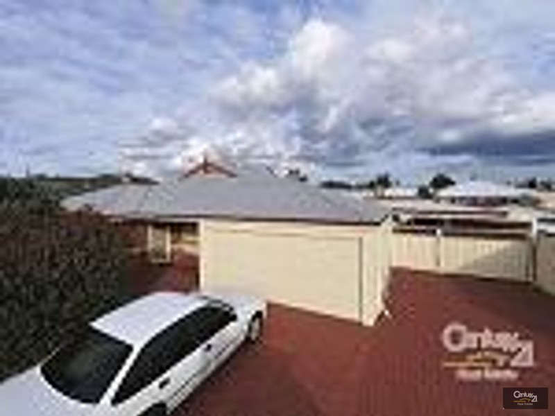 36 Floribunda Avenue, Halls Head WA 6210