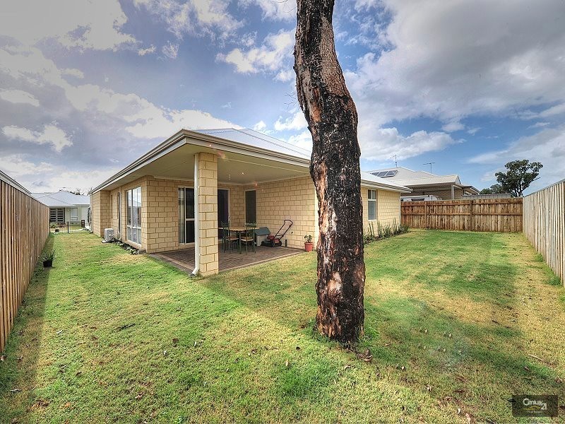 8 Bronzewing Court, Erskine WA 6210