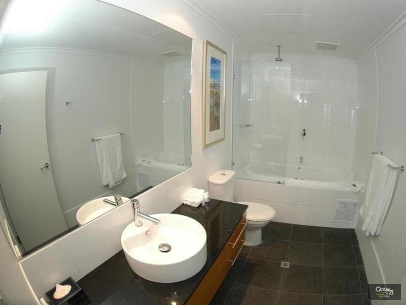 307/16 Dolphin Drive, Mandurah WA 6210