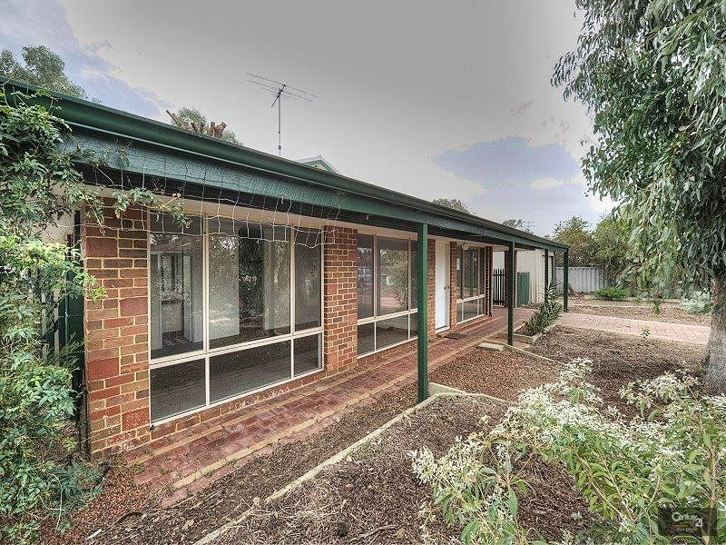 3 Scrubbird Court, Greenfields WA 6210