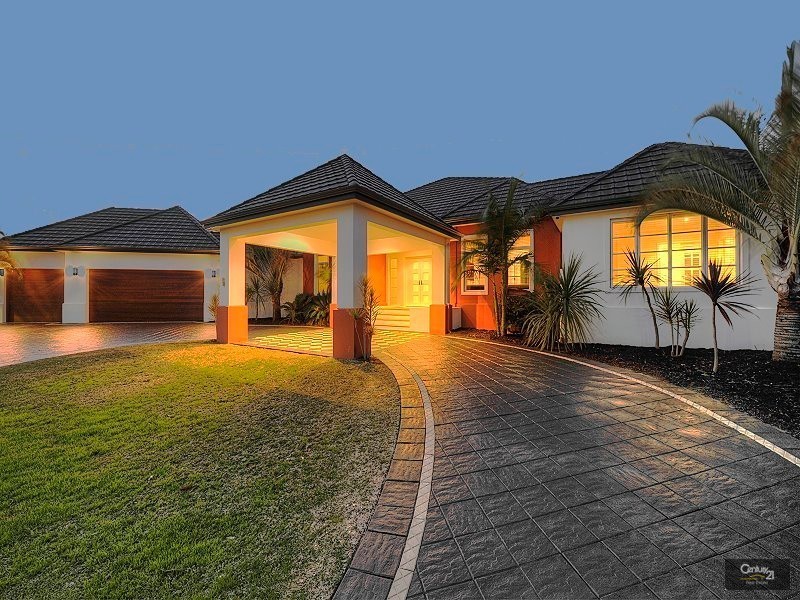 48 Brindabella Crescent, Halls Head WA 6210