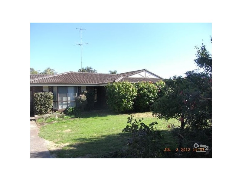 11 Peelwood Pde HALLS HEAD, Mandurah WA 6210