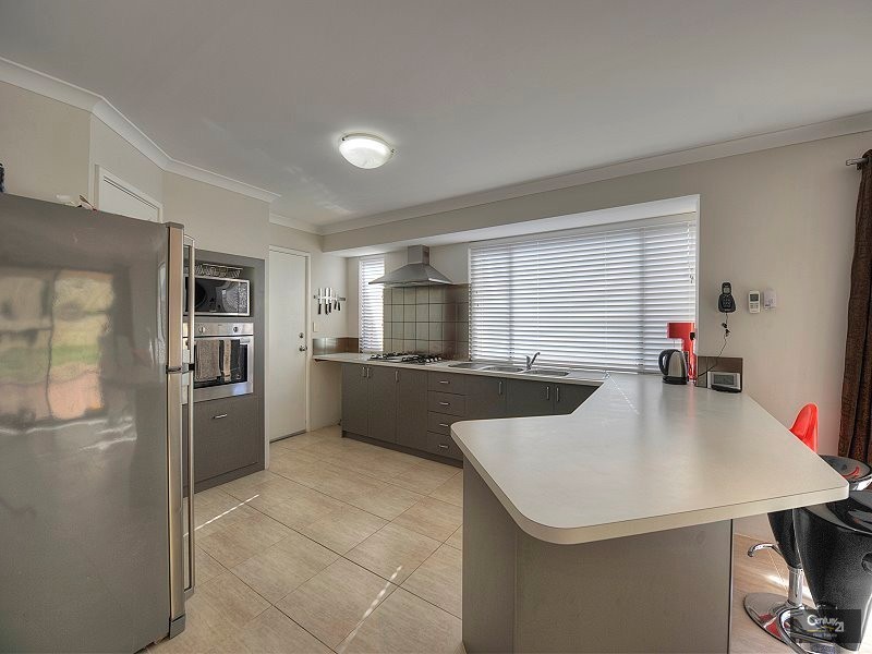 6 Tambellup Drive, Dawesville WA 6211