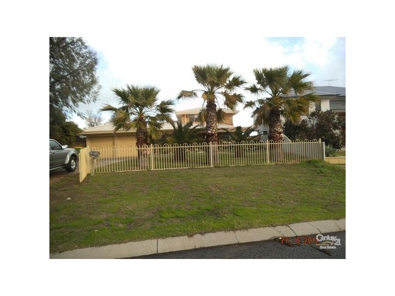 16 Watersun Drive SAN REMO, Mandurah WA 6210