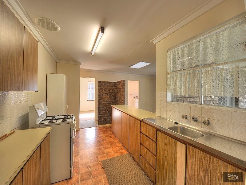 19 Thomson Street, Mandurah WA 6210