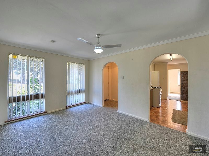 19 Thomson Street, Mandurah WA 6210