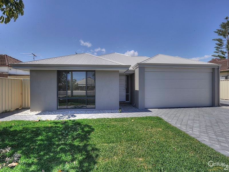 42b Leslie Street, Dudley Park WA 6210