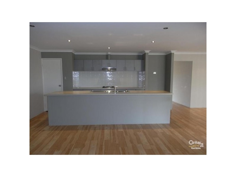 10 Woorabinda Rise LAKELANDS, Mandurah WA 6210