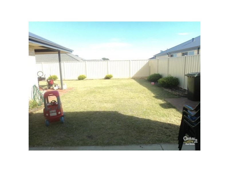 10 Woorabinda Rise LAKELANDS, Mandurah WA 6210