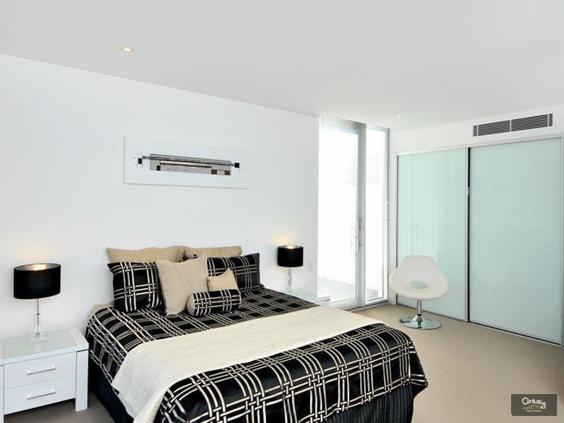 201/5 Marco Polo Drive, Mandurah WA 6210