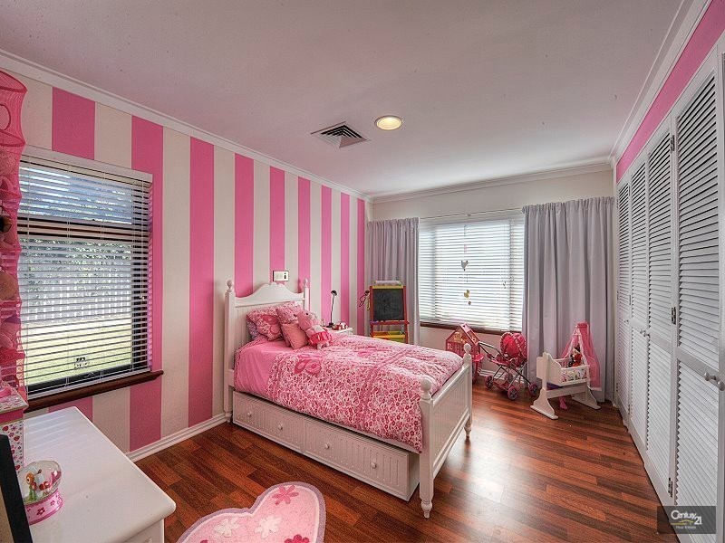 16 Carina Circle, Halls Head WA 6210