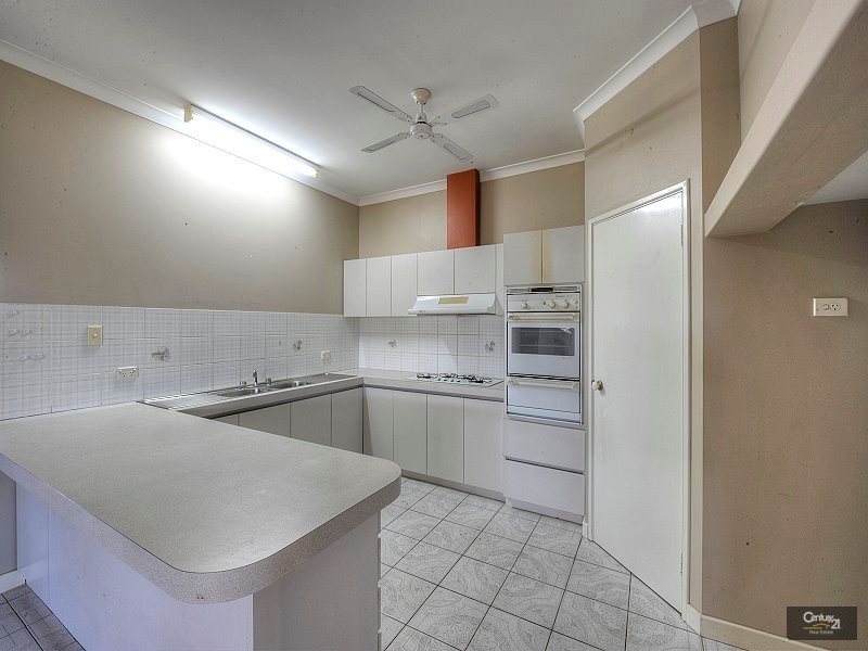 21 Casuarina Drive, Halls Head WA 6210