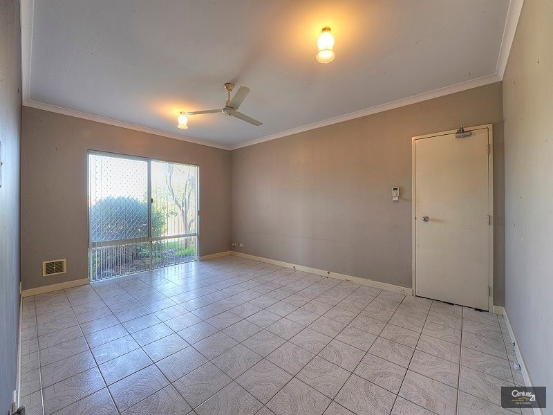 21 Casuarina Drive, Halls Head WA 6210