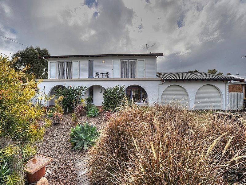 25 Bight Reefs Road, Singleton WA 6175