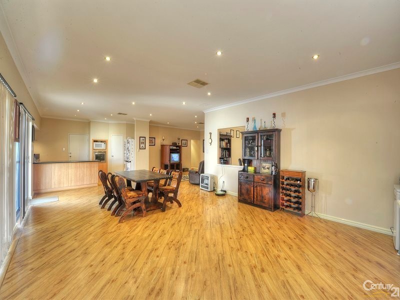 25 Guillardon Terrace, Madora Bay WA 6210