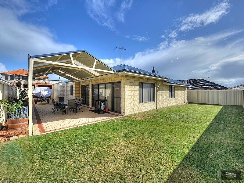 25 Guillardon Terrace, Madora Bay WA 6210