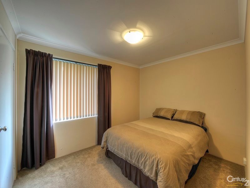 25 Guillardon Terrace, Madora Bay WA 6210