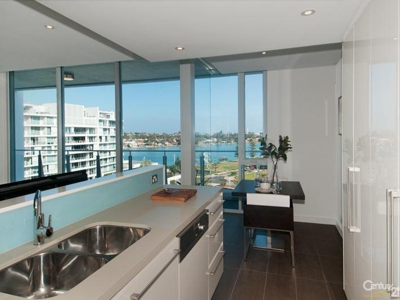 702/1 Marco Polo Drive, Mandurah WA 6210