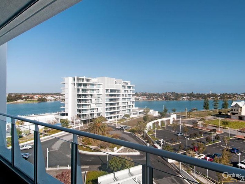 702/1 Marco Polo Drive, Mandurah WA 6210
