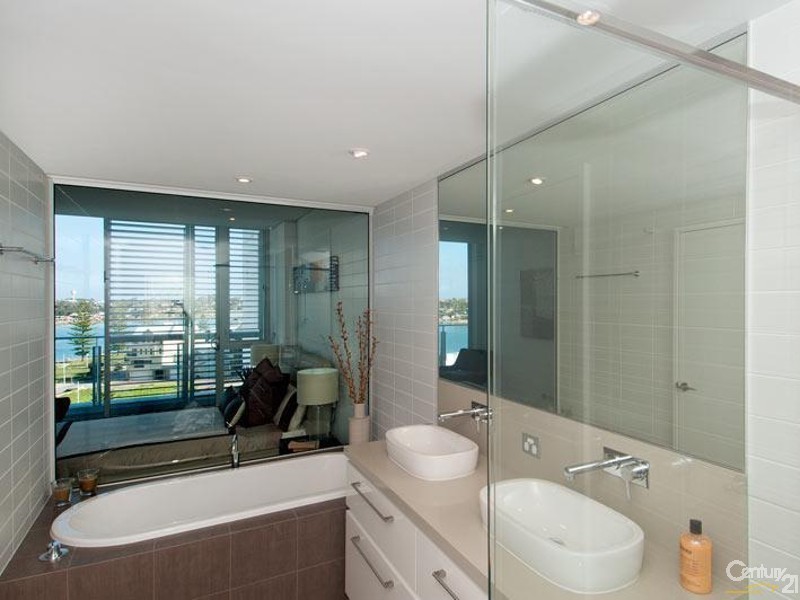 702/1 Marco Polo Drive, Mandurah WA 6210