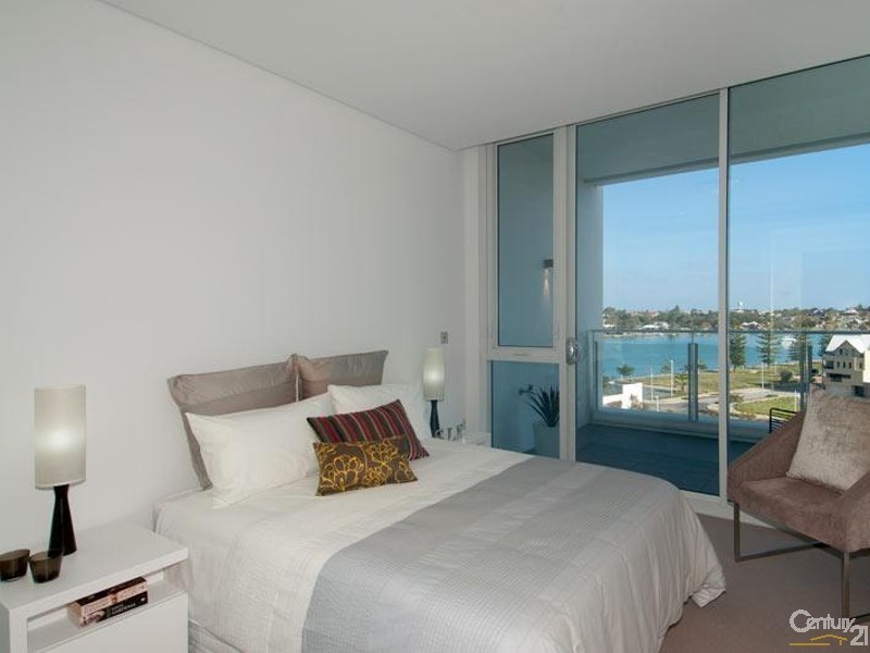 702/1 Marco Polo Drive, Mandurah WA 6210