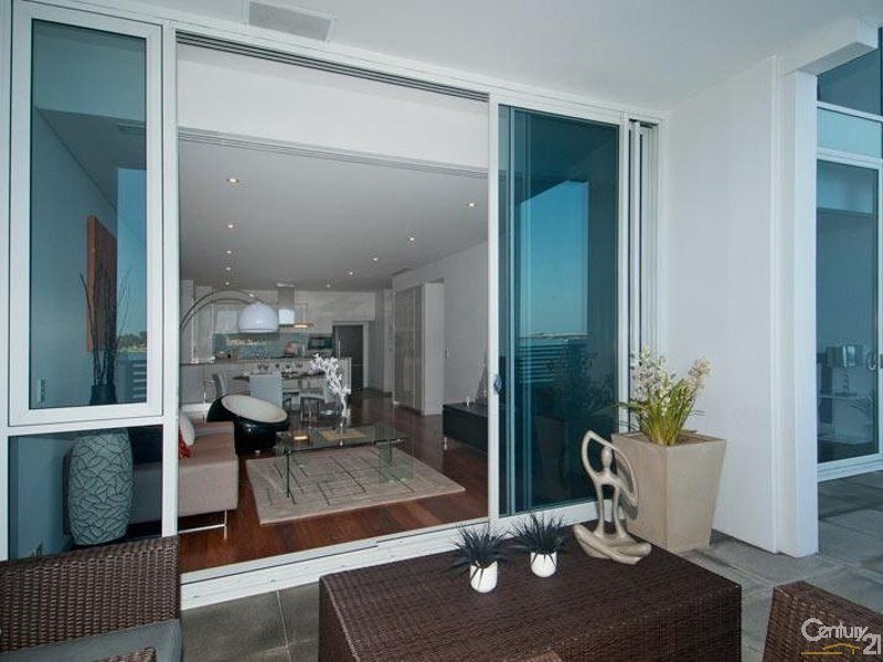 109 Seapoint 5 Marco Polo Drive, Mandurah WA 6210