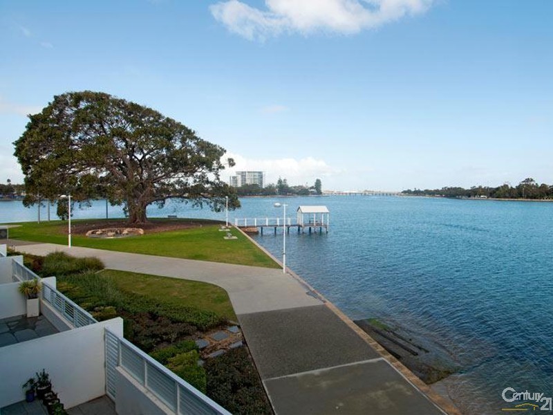 805/5 Marco Polo Drive, Mandurah WA 6210