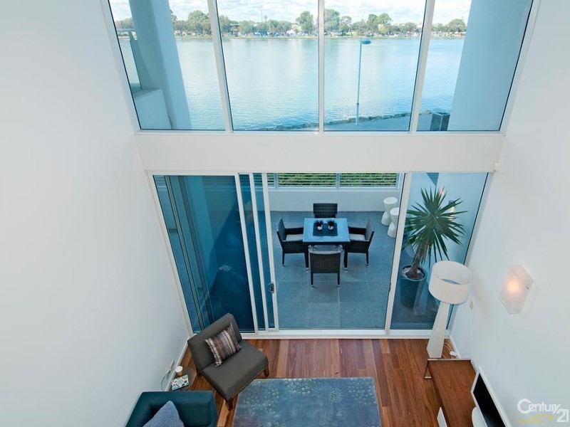 104/3 Marco Polo Drive, Mandurah WA 6210