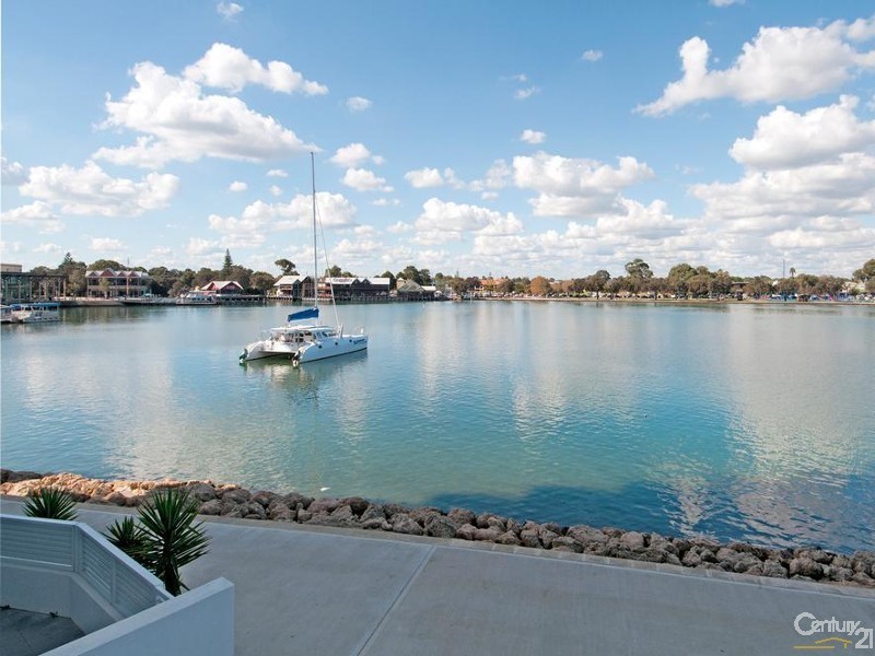 104/3 Marco Polo Drive, Mandurah WA 6210