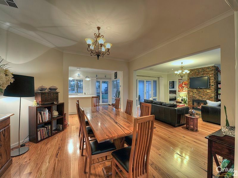 21 Arramall Trail, Lakelands WA 6180